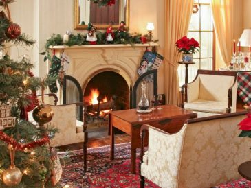 Christmas room living decorate traditional beautiful decor show decorating ways festive